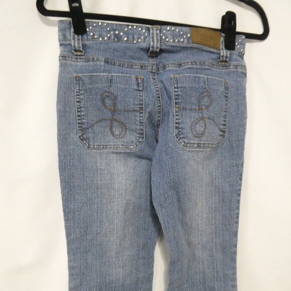 LONDON BLUES - Petites | 4P | Bootcut Jeans | Studded Waist | *Missing Button - Picture 12 of 16